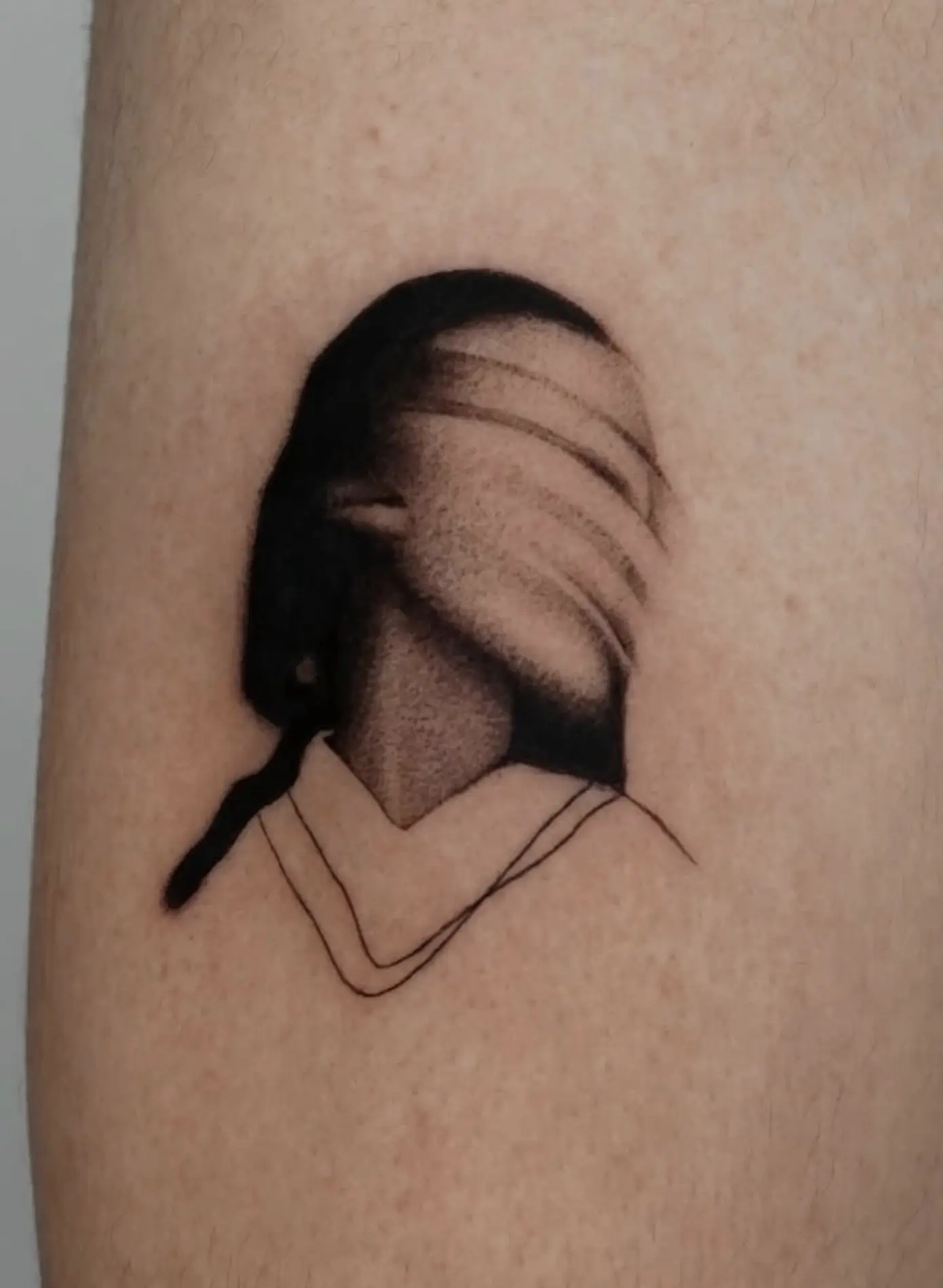 fine line vs traditional tattoo